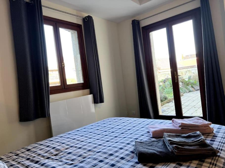 Appartement Calme Au Coeur Du Jardin Violaines Luaran gambar